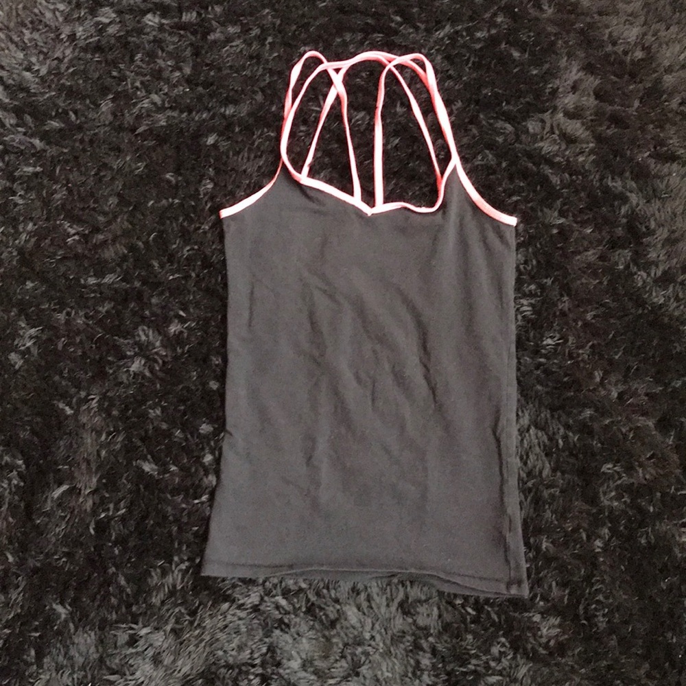 Black tain top